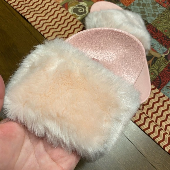 Steve Madden pale pink slides - Picture 4 of 7